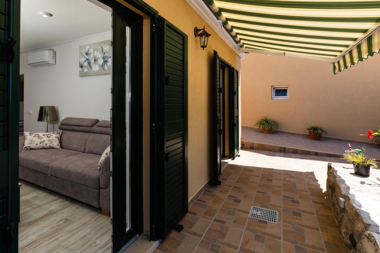 Apartment Pod Nespolom Trsteno Exterior foto